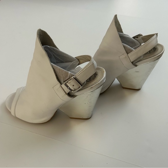 Jeffery Campbell Ebba Soft White Leather open toe Metallic Silver Wedge heel 7.5 - Picture 5 of 12